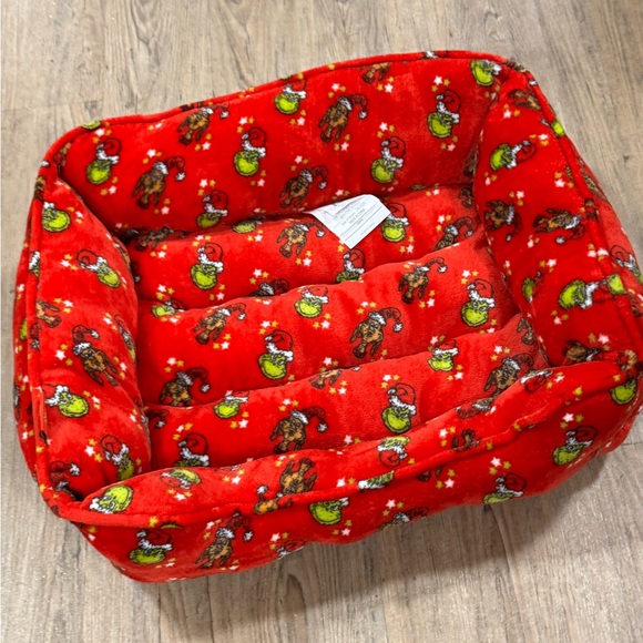 grinch dog bed